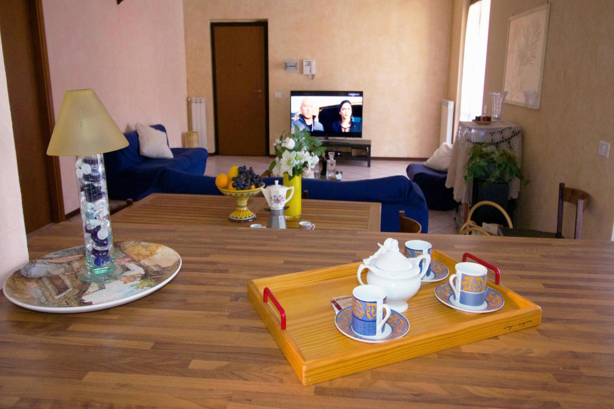 Apartamento Residenza Girasole Lesa Exterior foto
